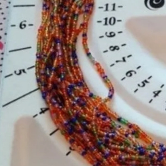 19" Beautiful braided bead necklace EUC - Picture 5 of 5